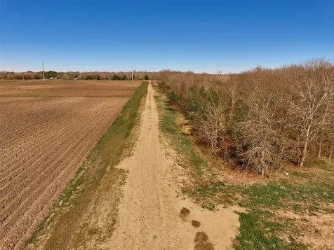 5735 Van Steinberg Road East Bernard TX 77435