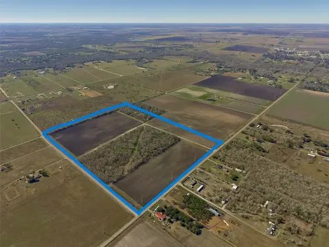 5735 Van Steinberg Road East Bernard TX 77435