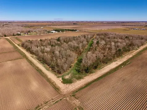 5735 Van Steinberg Road East Bernard TX 77435