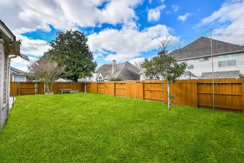 4206 Shady River Missouri City TX 77459