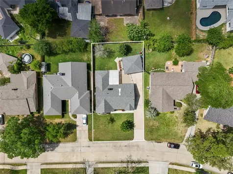1911 Stebbins Drive Houston TX 77043