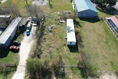 206 Crescent Drive Fresno TX 77545