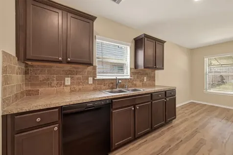 1308 Winding Willow Drive Pinehurst TX 77362