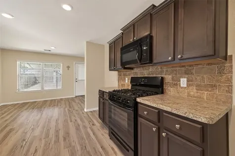 1308 Winding Willow Drive Pinehurst TX 77362