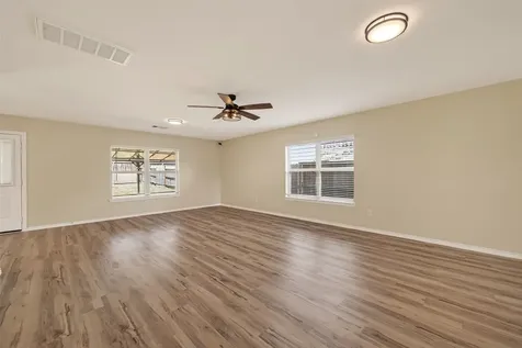 1308 Winding Willow Drive Pinehurst TX 77362
