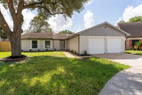 15823 Kueben Lane Houston TX 77489