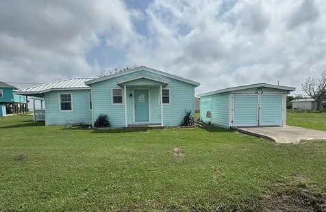302 2nd Street Palacios TX 77465