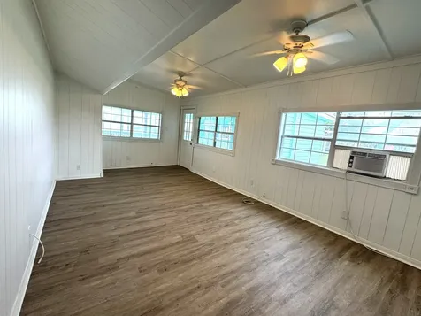 302 2nd Street Palacios TX 77465