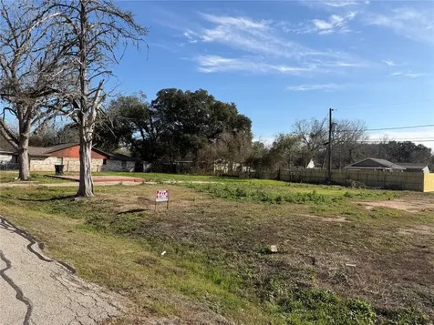 819 Collins Street Richmond TX 77469