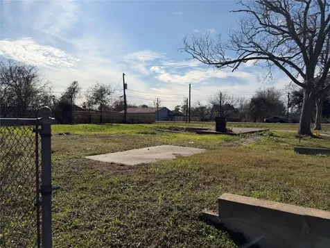 819 Collins Street Richmond TX 77469