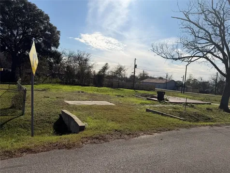 819 Collins Street Richmond TX 77469