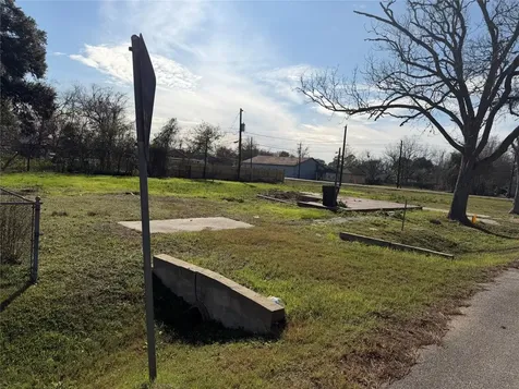 819 Collins Street Richmond TX 77469