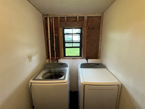 1904 Dodge Lane Wallis TX 77485