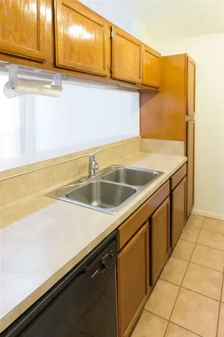 2121 El Paseo Street 1706 Houston TX 77054