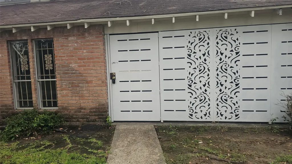 12211 W Village Drive C Houston TX 77039