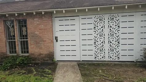 12211 W Village Drive C Houston TX 77039