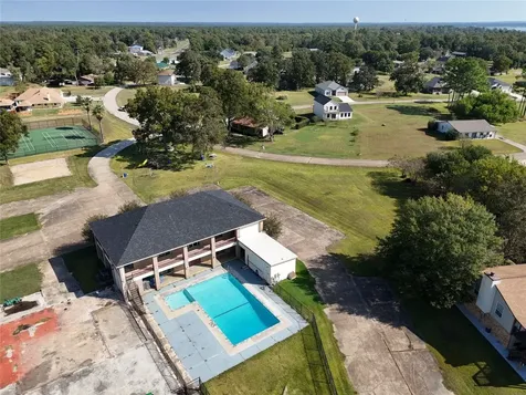 445 Carolcrest Lane 112 Livingston TX 77351