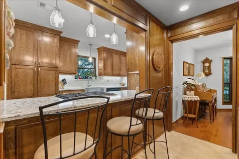 1810 Hunt Drive Friendswood TX 77546