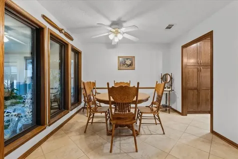 1810 Hunt Drive Friendswood TX 77546
