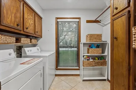 1810 Hunt Drive Friendswood TX 77546