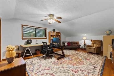 1810 Hunt Drive Friendswood TX 77546