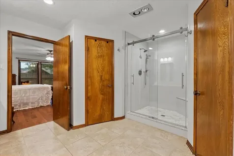 1810 Hunt Drive Friendswood TX 77546
