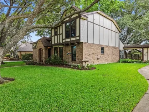 1810 Hunt Drive Friendswood TX 77546