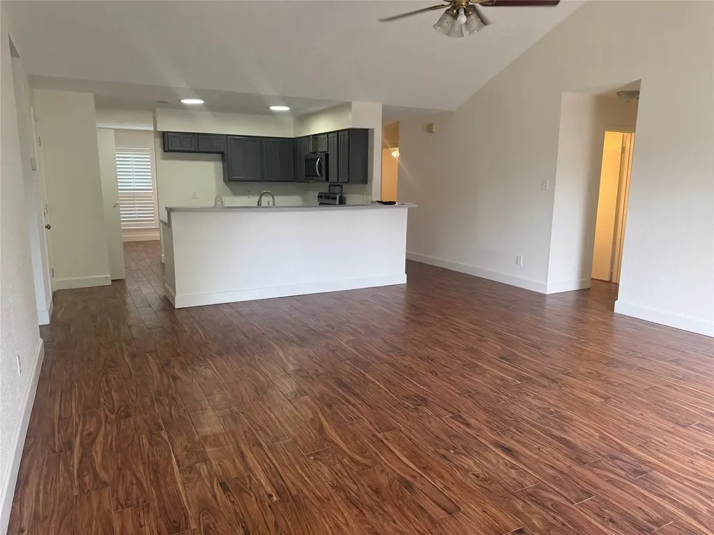 17034 Coachmaker Drive Friendswood TX 77546
