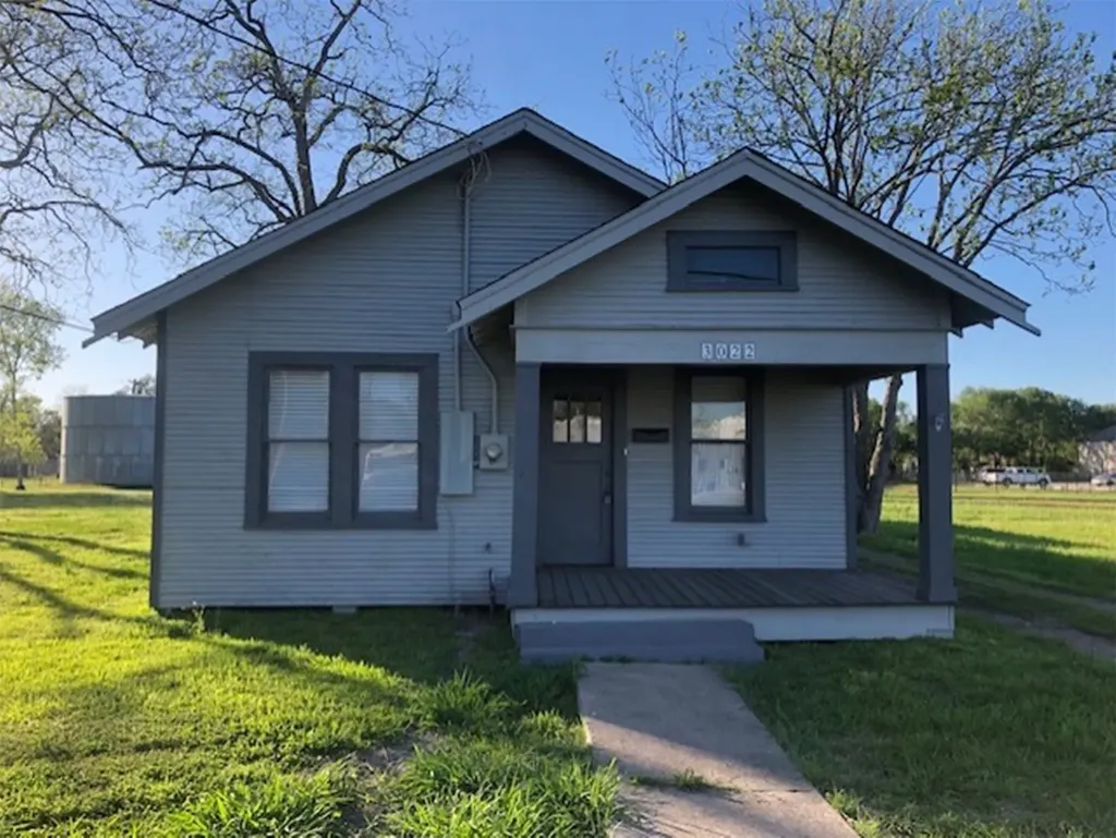 3022 School Street Needville TX 77461