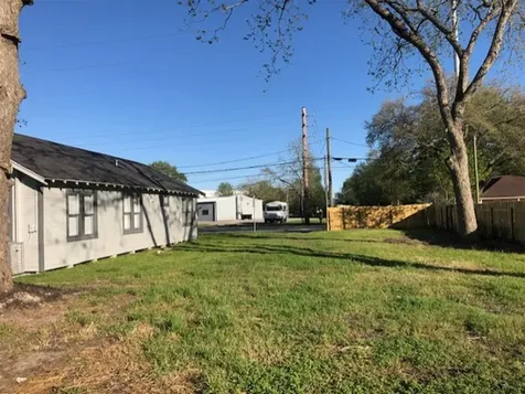 3022 School Street Needville TX 77461