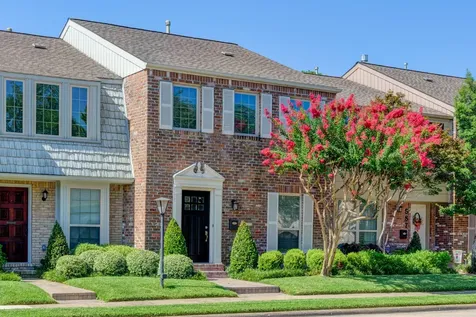 5869 Valley Forge Drive 102 Houston TX 77057