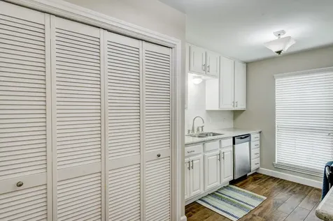 5869 Valley Forge Drive 102 Houston TX 77057