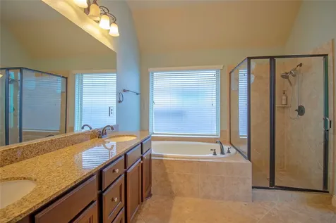 2019 Sunset Springs Drive Pearland TX 77584