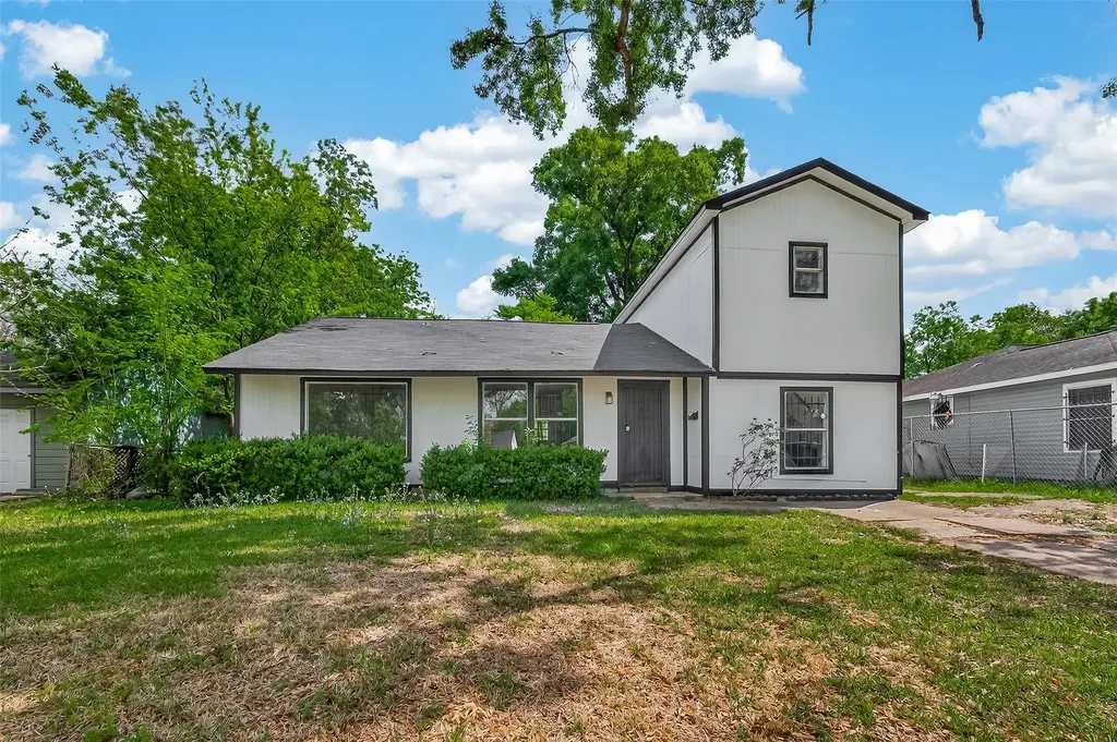 5830 Southlea Street Houston TX 77033