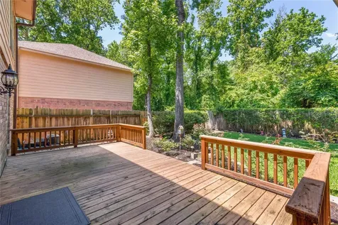 103 Breezy Point Place The Woodlands TX 77381