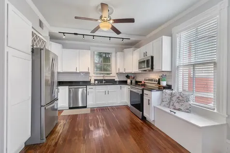 2520 Avenue P 1/2 Galveston TX 77550