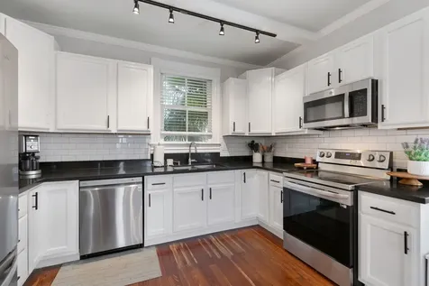 2520 Avenue P 1/2 Galveston TX 77550