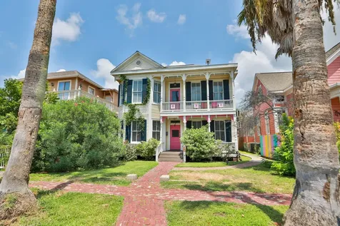 2520 Avenue P 1/2 Galveston TX 77550