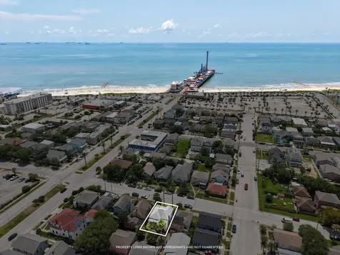 2520 Avenue P 1/2 Galveston TX 77550