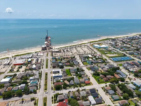 2520 Avenue P 1/2 Galveston TX 77550