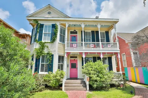 2520 Avenue P 1/2 Galveston TX 77550