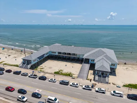 2520 Avenue P 1/2 Galveston TX 77550