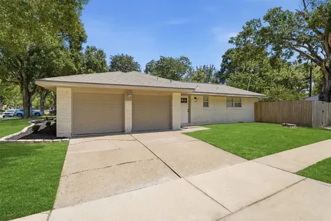 10302 Belfast Road La Porte TX 77571