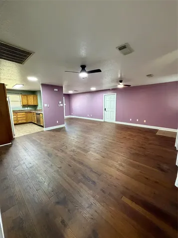 6421 S Ridgecrest Drive Hitchcock TX 77563