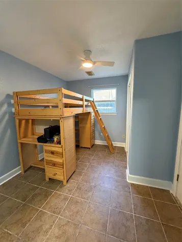 6421 S Ridgecrest Drive Hitchcock TX 77563