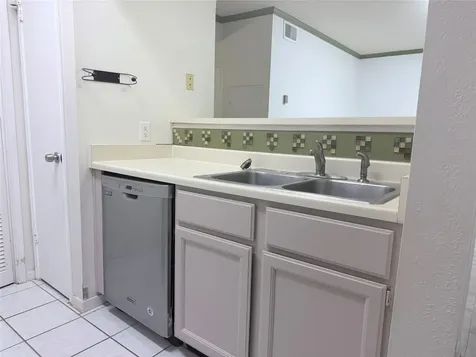 6500 Harbor Town Drive 3107 Houston TX 77036