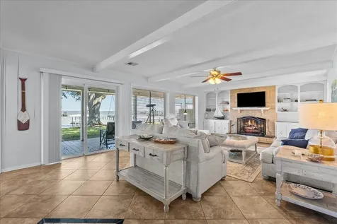 2823 Bayshore Drive Bacliff TX 77518