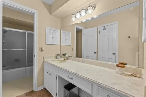 2823 Bayshore Drive Bacliff TX 77518