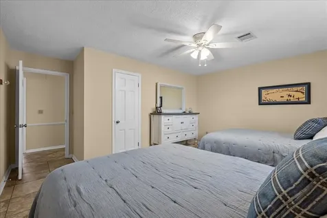 2823 Bayshore Drive Bacliff TX 77518