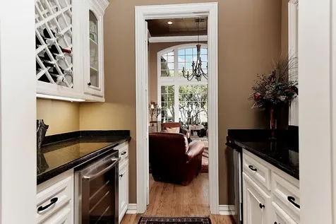 122 E Bracebridge Circle The Woodlands TX 77382